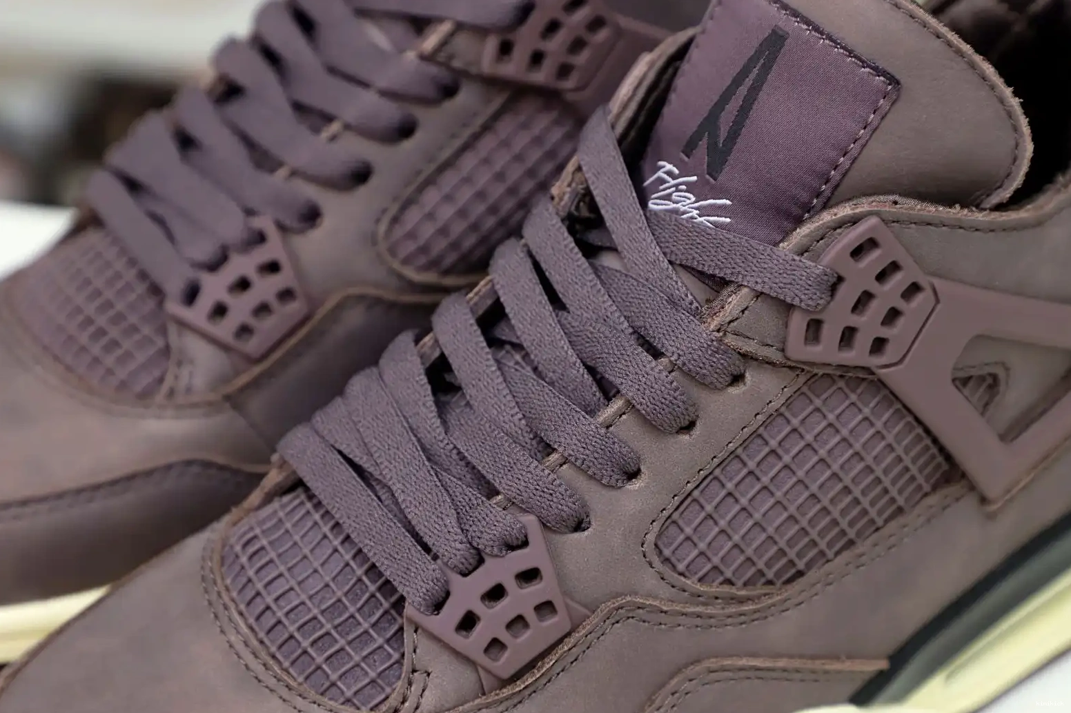 4 Kimikick AIR JORDAN AM 0622